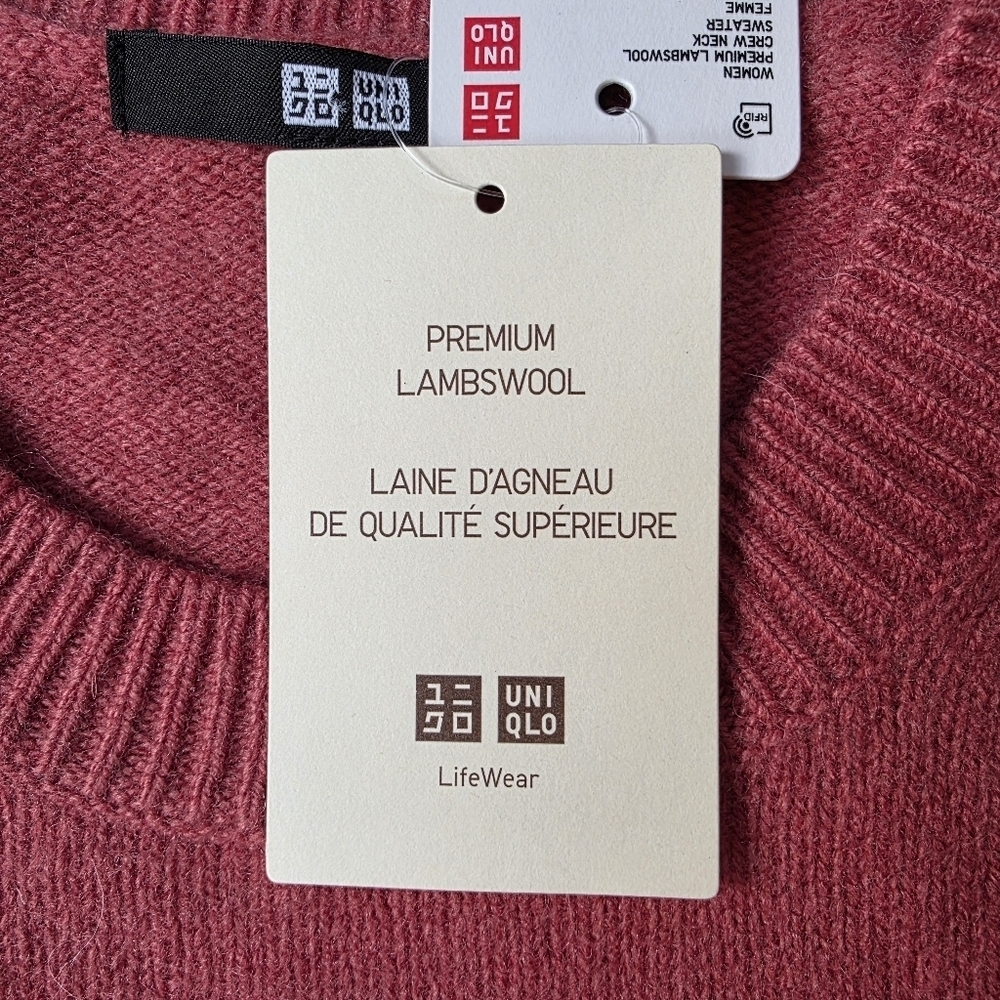 New With Tags: UNIQLO Premium Lambswool Crew Neck Sweater– Size XS – Salmon Pink - Picture 5 of 7